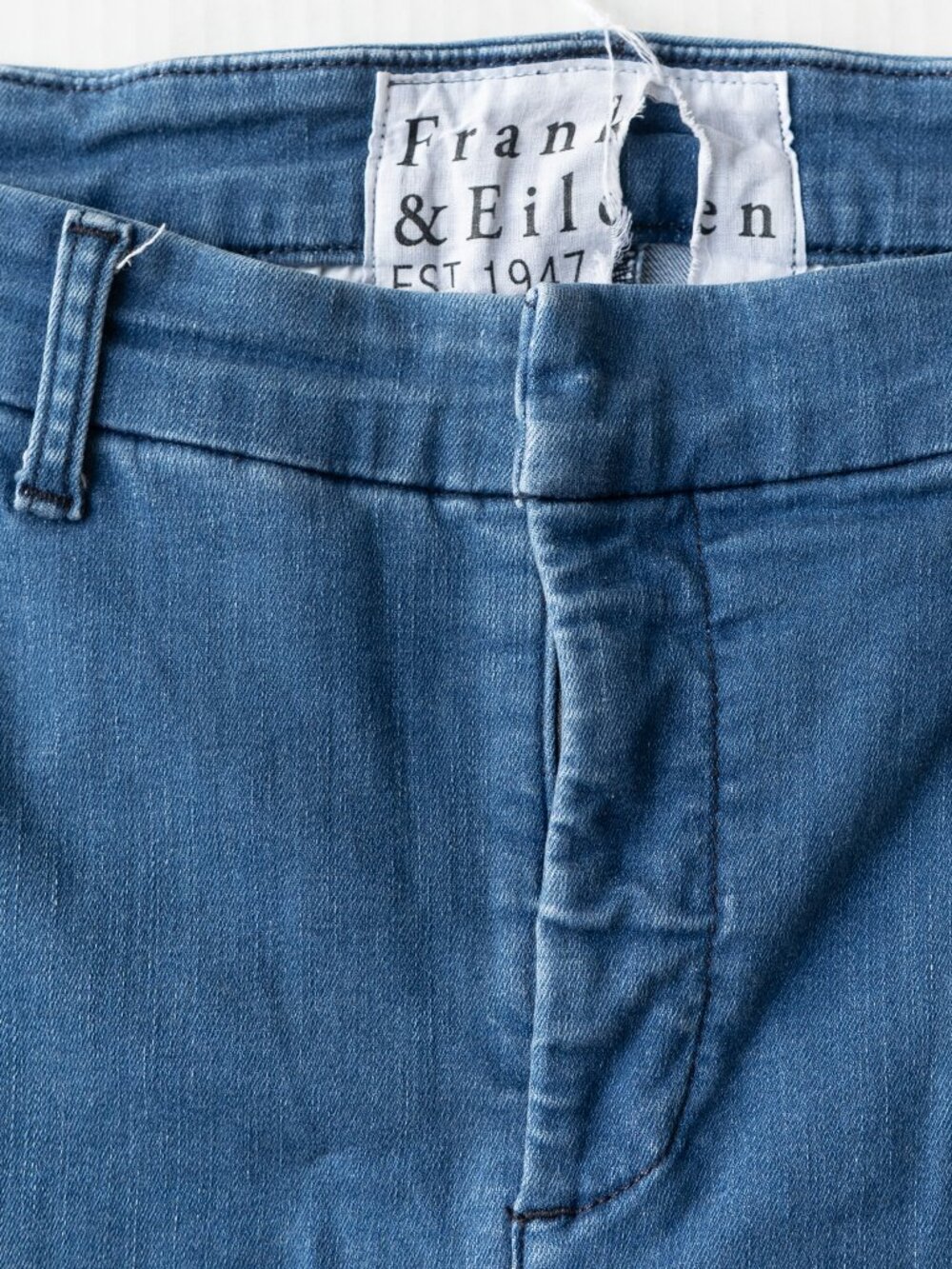 Frank & Eileen Wicklow Raw Hem Performance Denim Straight Leg Crop Jeans Sz 10 - Picture 5 of 13